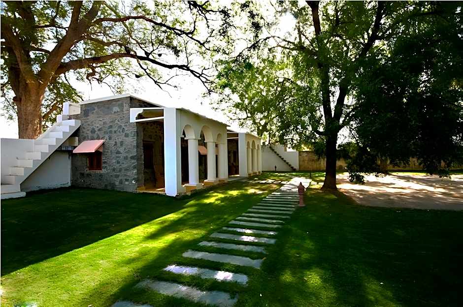 Bijay Niwas Palace