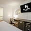 The Hotel Serene Glendale Peoria, Surestay Collection by BW