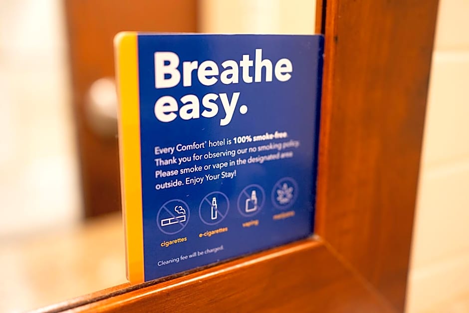 Comfort Suites University