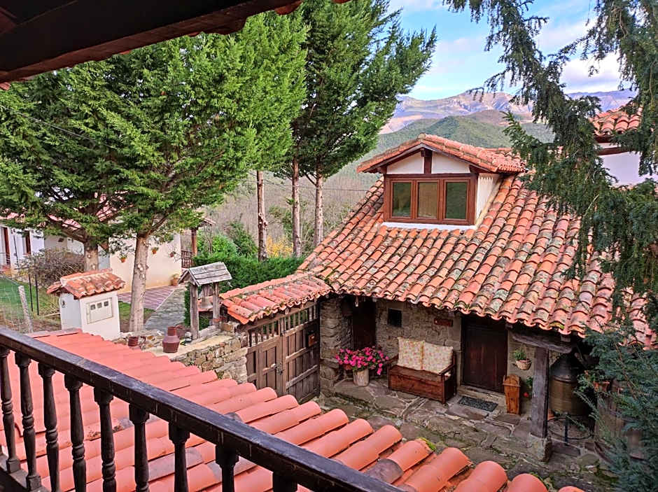 Viviendas Rurales El Covaju