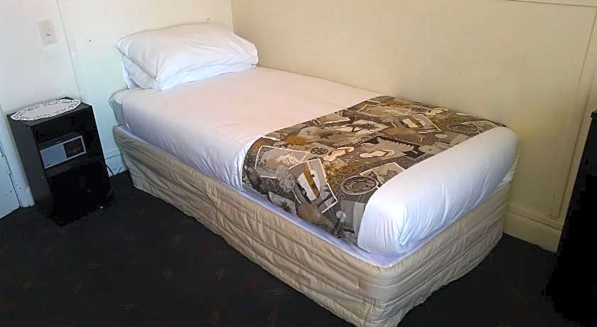 Whakatane Hotel