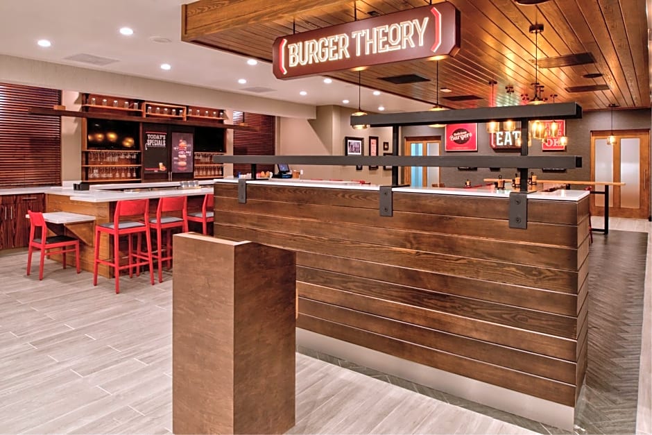 Holiday Inn Hotel & Suites Houston West - Katy Mills By IHG
