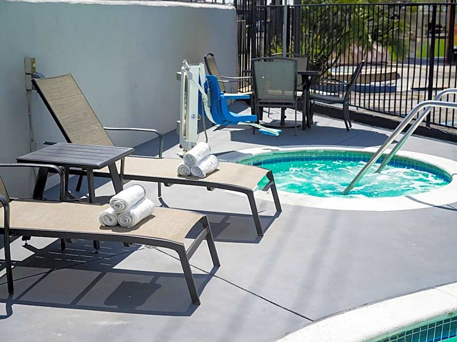 Quality Inn Burbank Airport