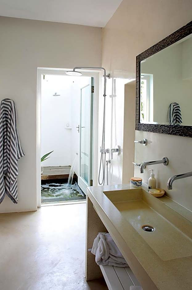 Strandloper Ocean Boutique Hotel