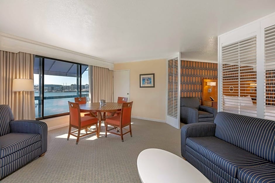 Waterfront Hotel, part of JdV by Hyatt 
