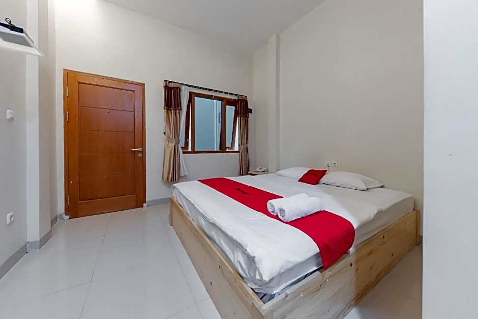 RedDoorz Syariah near DPRD Kabupaten Subang