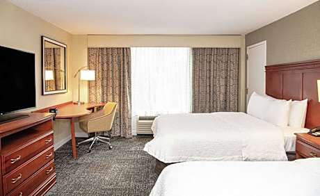 Room with Two Queen Beds - Non-Smoking