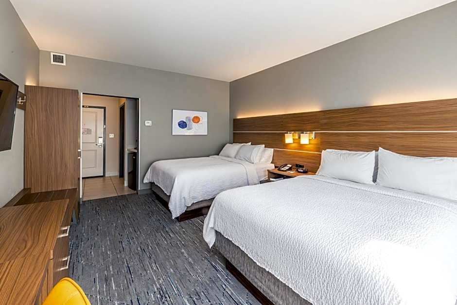 Holiday Inn Express & Suites Louisville Downtown By IHG