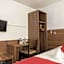 Brit Hotel Plaisance A9/A61