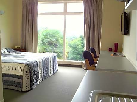 King Room with Spa Bath