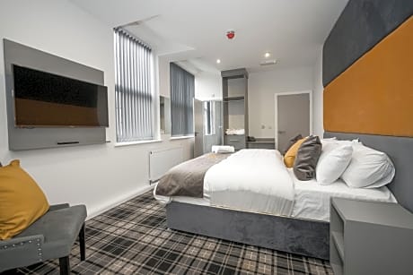 superior-double room-ensuite with shower