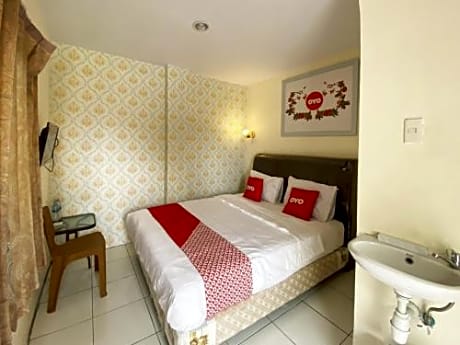 OYO 1634 Dom Residence