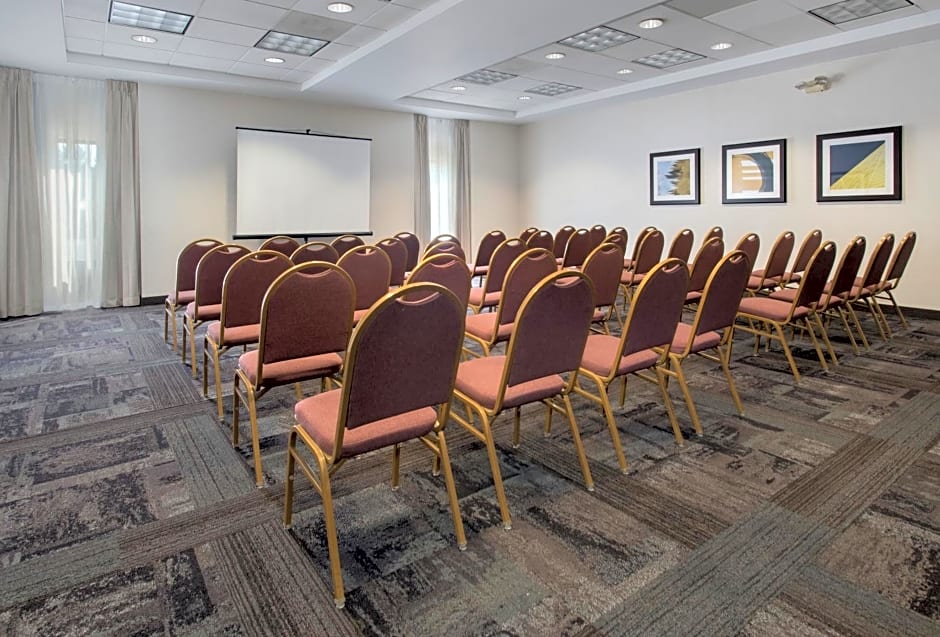 Hampton Inn Boston Logan Airport