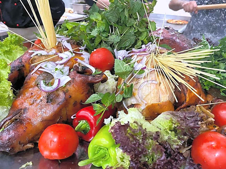 Grand Hotel Nirvana - All Inclusive & Free Beach Access