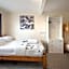 100 Pipers Hotel
