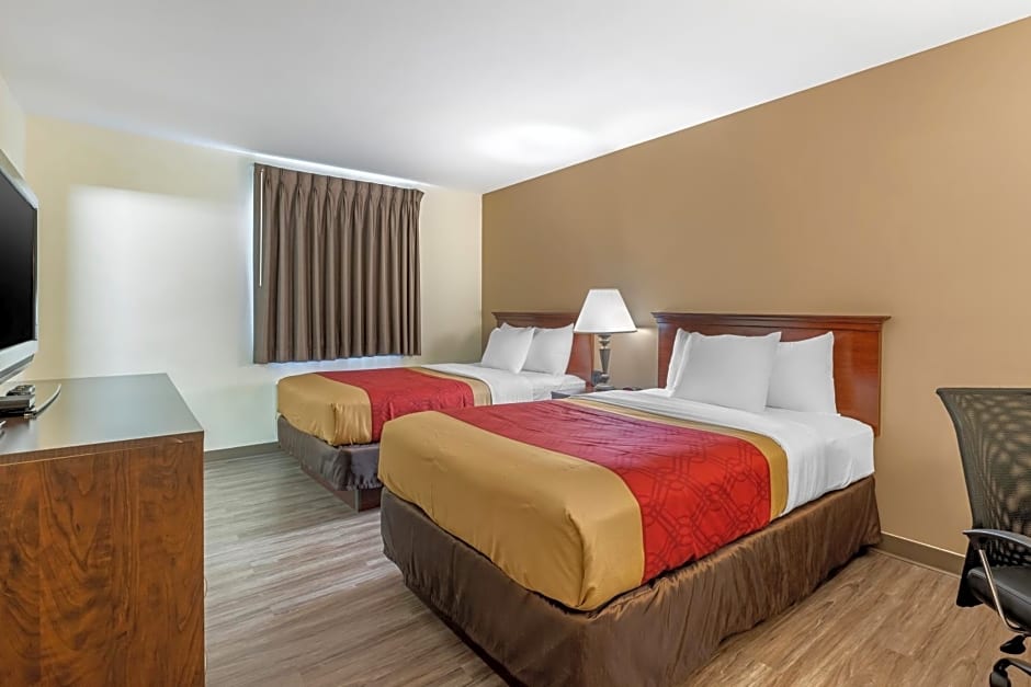 Econo Lodge Inn & Suites Fairgrounds