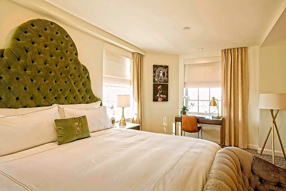 The Historic Cavalier Hotel and Beach Club, Autograph Collection