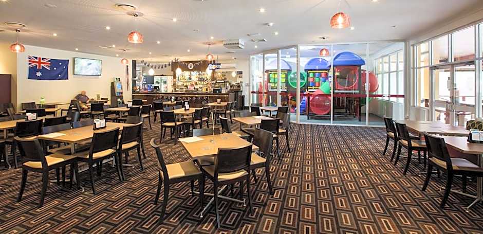 Nightcap at Jamison Hotel