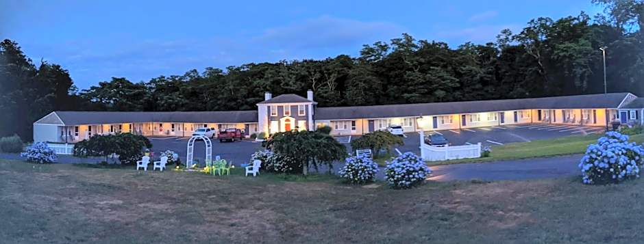 Olde Tavern Motel and Inn - Cape Cod