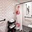 Moxy by Marriott Seattle Downtown