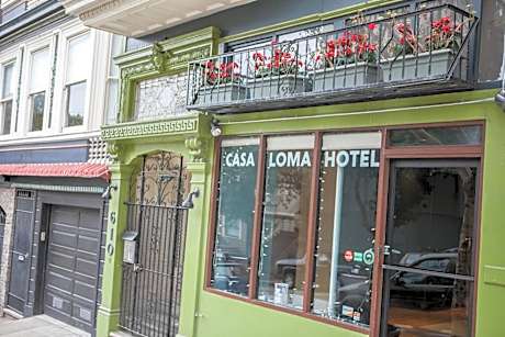 Casa Loma Hotel