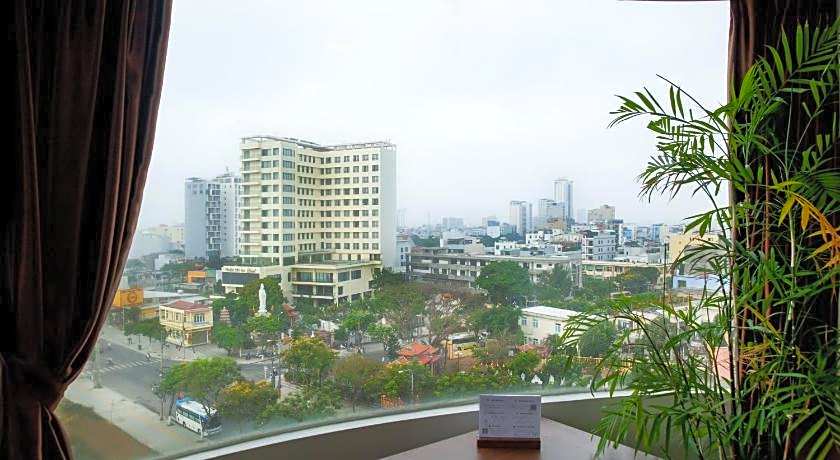 Waikiki Beach Hotel Da Nang