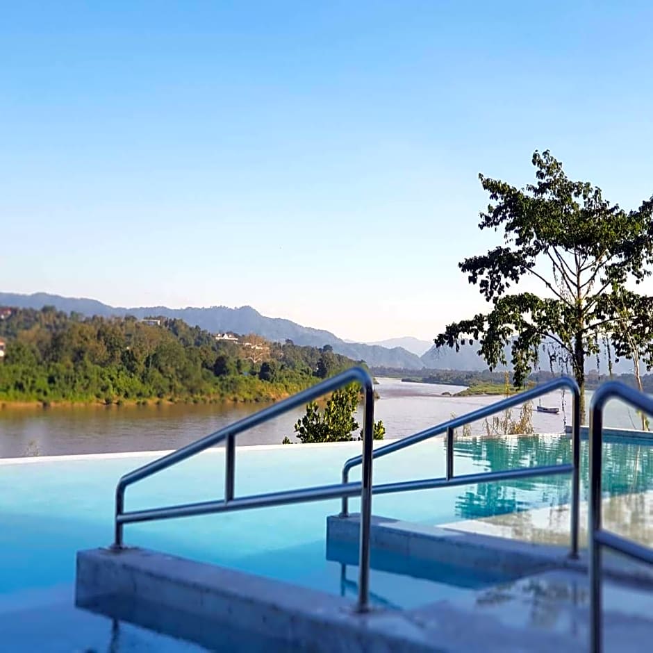 Chiangkhong Teak Garden Riverfront Onsen