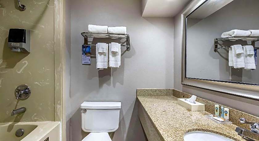 Quality Inn & Suites Stuttgart North