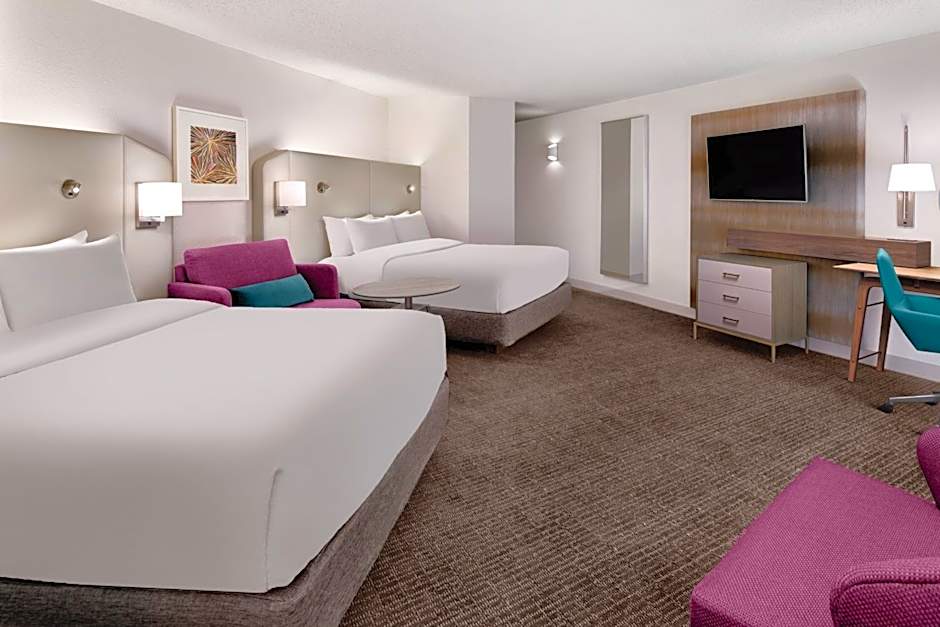 Crowne Plaza Atlanta Perimeter at Ravinia By IHG