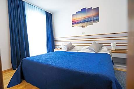 Triple Room with Balcony