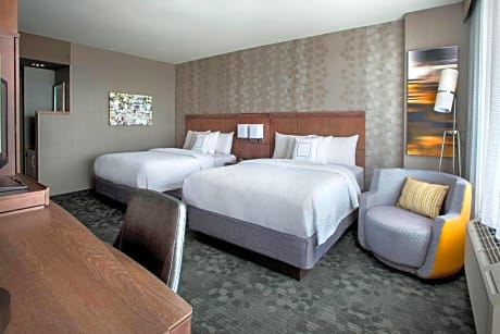Queen Room with Two Queen Beds and Adapted Tub - Mobility and Hearing Accessible
