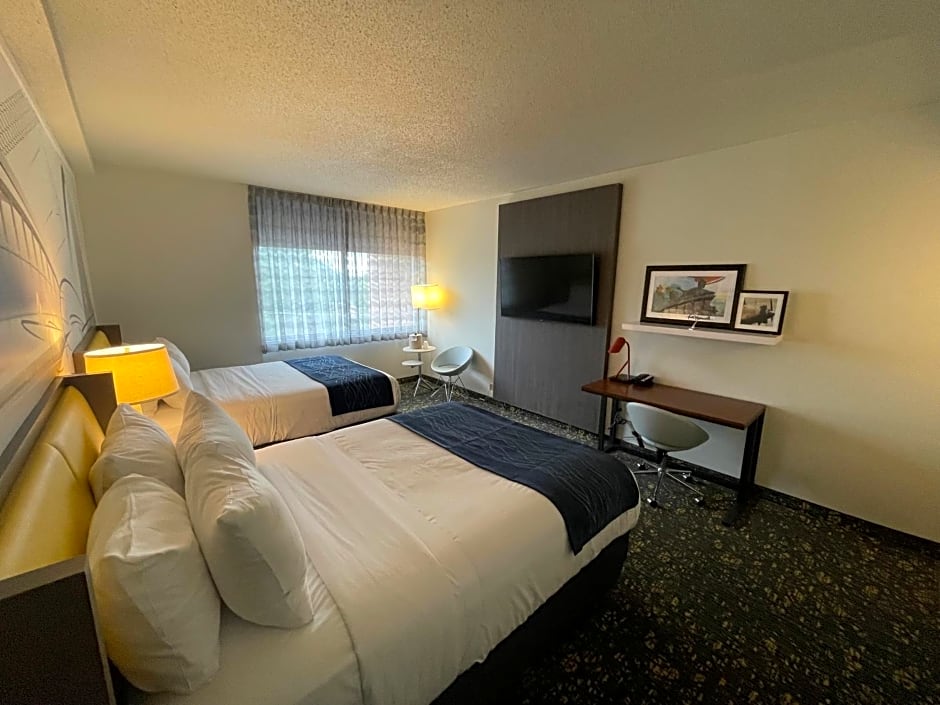 Saint Louis Airport Hotel