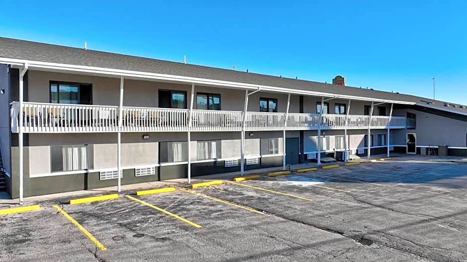 Super 8 by Wyndham Sturgis