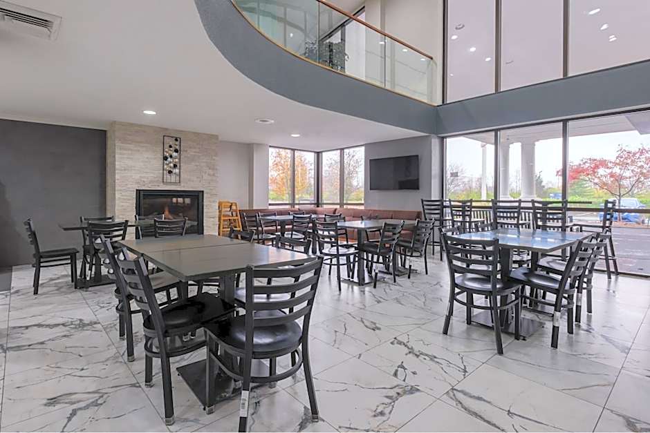 Baymont by Wyndham Louisville Airport South