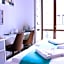 Hotel Mika Downtown