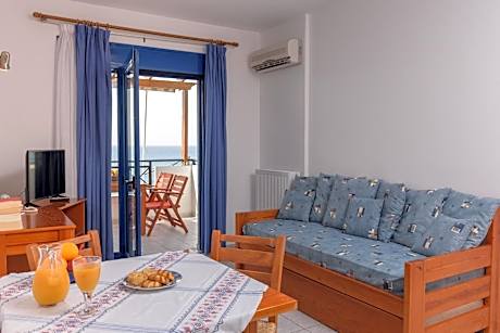 Finikas Studios & Apartments - Kalamaki Holidays