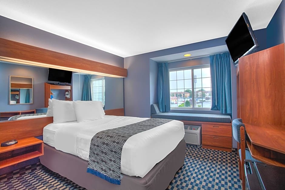 Microtel Inn and Suites Dover