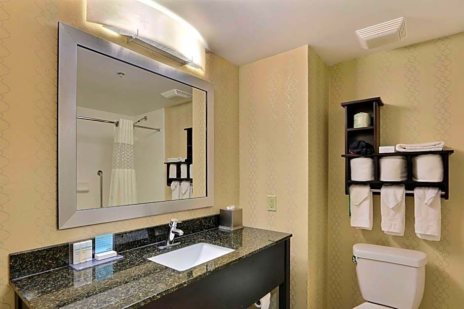 Hampton Inn By Hilton Savannah-I-95/Richmond Hill