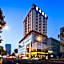 Atour Hotel Dalian Donggang Business District Gangwan Plaza
