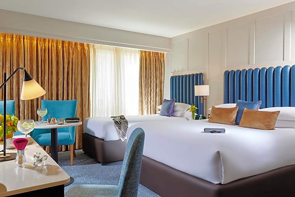 Westport Coast Hotel