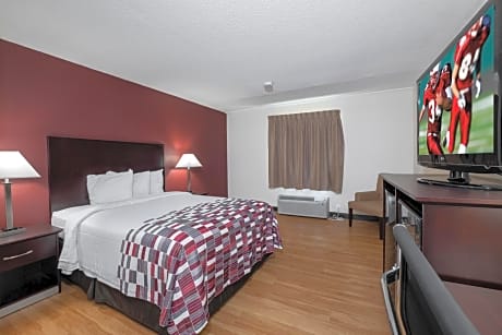 Deluxe Room with One Queen Bed Smoke Free