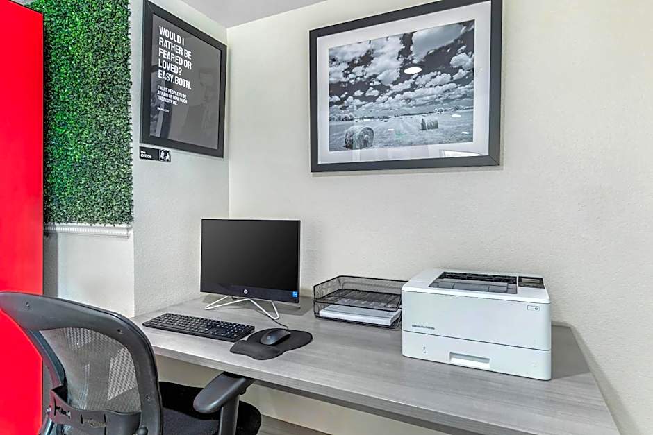 Hillstone Inn Tulare, an Ascend Collection Hotel