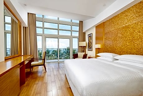 1 Bedroom 2 room Suite, 1 King, Ocean view, Balcony