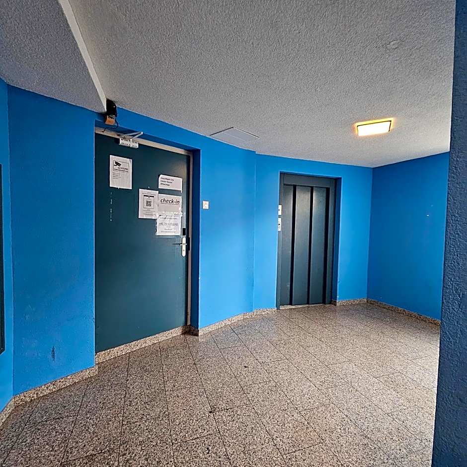 Stay2Night City Center Hostel