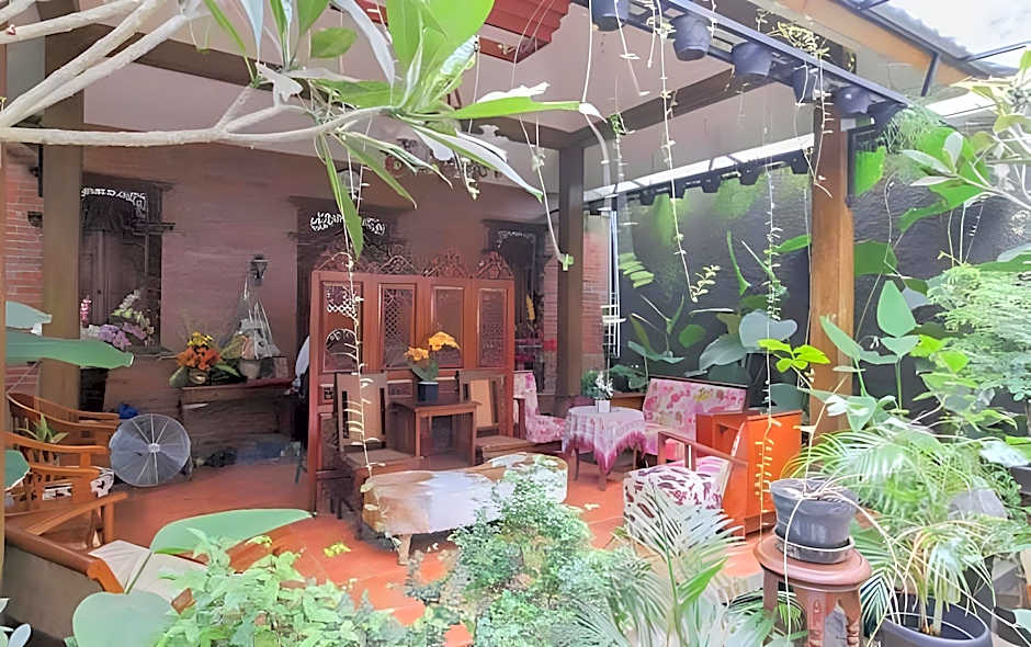 RedDoorz Plus near Jogja Kembali Monument