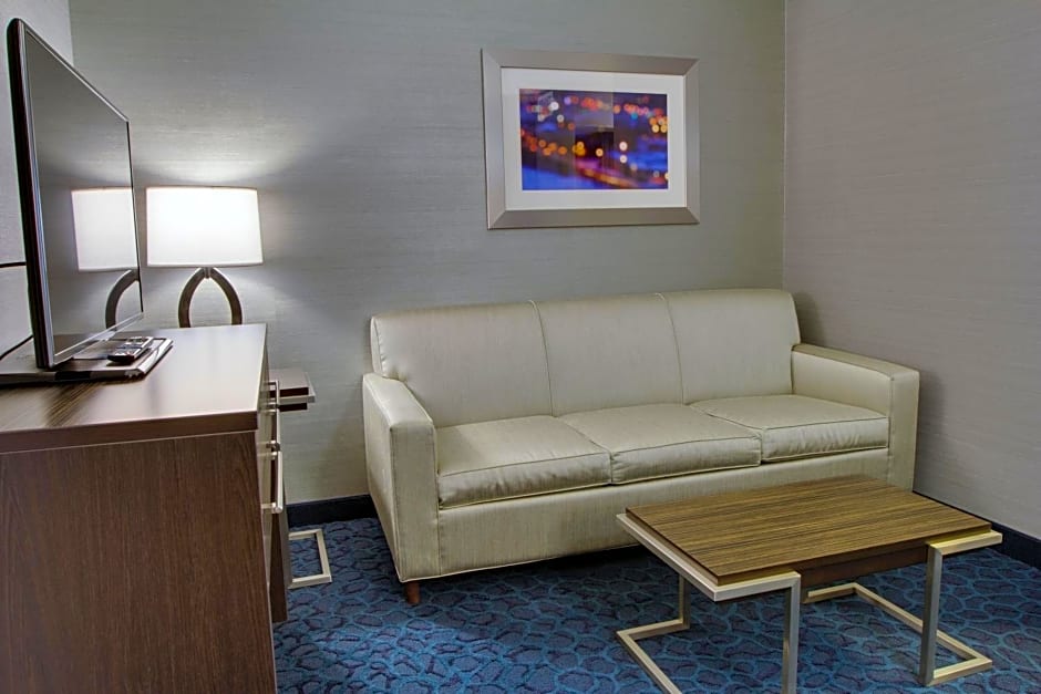 Holiday Inn Express & Suites Sidney By IHG