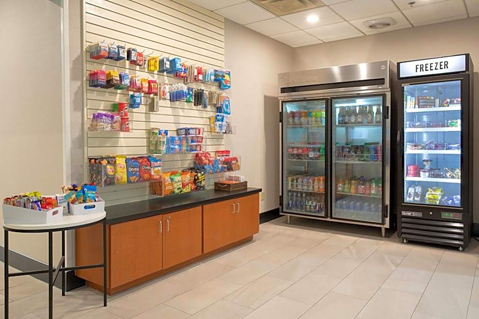 Holiday Inn & Suites Goodyear - West Phoenix Area By IHG
