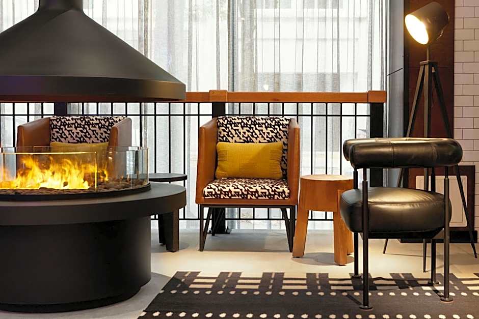 Moxy Richmond Downtown