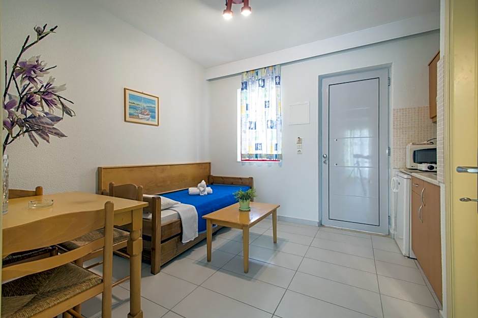 Erato Studios & Apartments