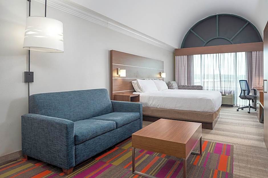 Photo 1 of 5 of 1 King Bed Suite